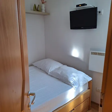 Apartment Kraljevi Cardaci Car 3