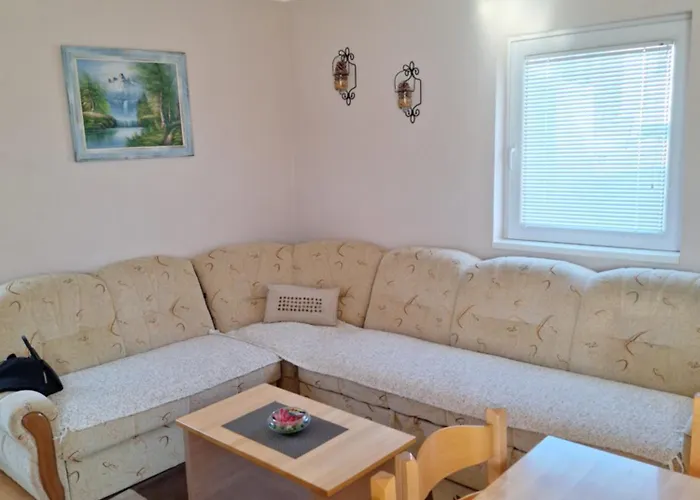 Kraljevi Cardaci Car 3 דירה קופאוניק